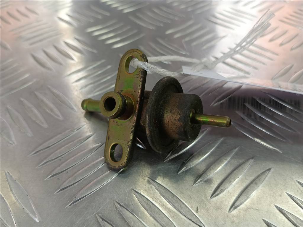 датчик давления топлива SUZUKI Grand Vitara 2.0 MT (128 л.с.)Grand Vitara  I (1997—2001) Внедорожник 15610-67D00, 980 рублей, Москва