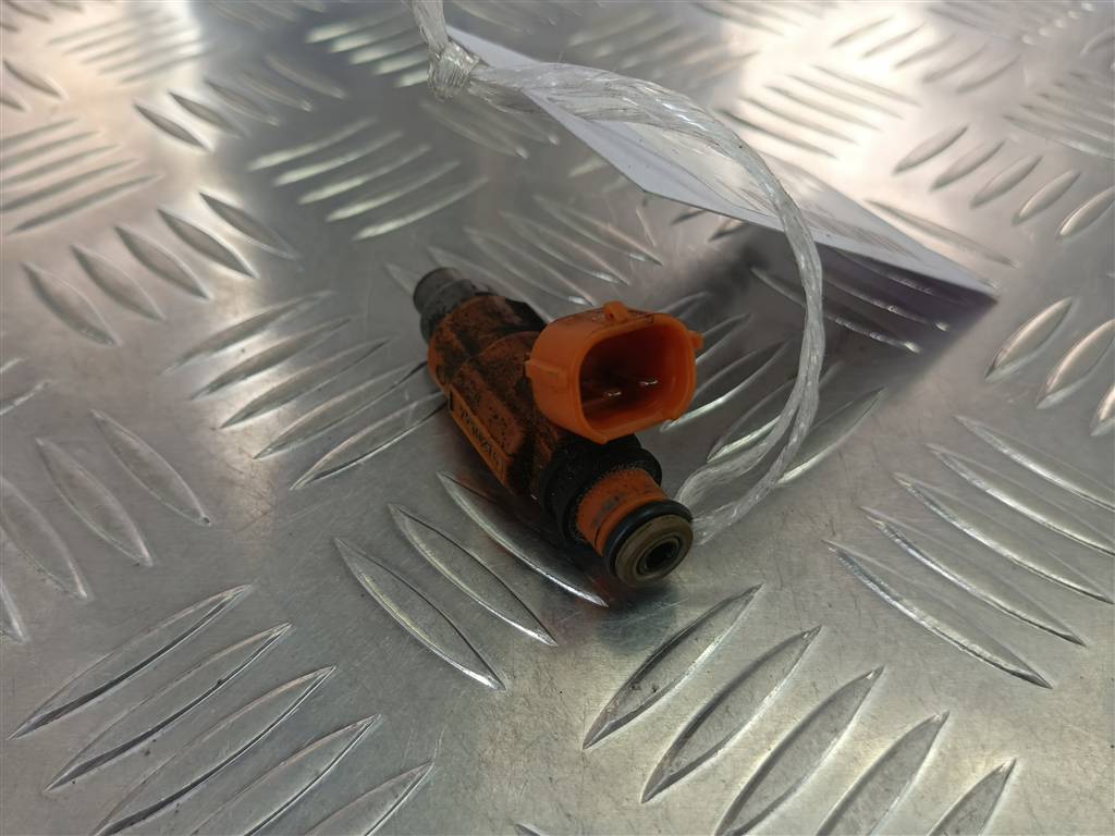 форсунка топливная SUZUKI Grand Vitara 2.0 MT (128 л.с.)Grand Vitara  I (1997—2001) Внедорожник 15710-65D00, 2240 рублей, Москва