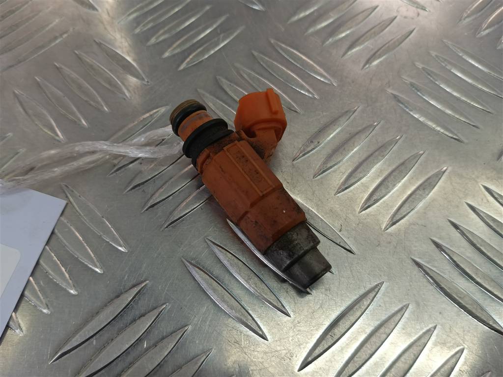 форсунка топливная SUZUKI Grand Vitara 2.0 MT (128 л.с.)Grand Vitara  I (1997—2001) Внедорожник 15710-65D00, 2240 рублей, Москва