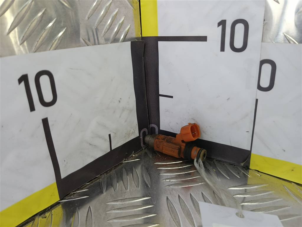 форсунка топливная SUZUKI Grand Vitara 2.0 MT (128 л.с.)Grand Vitara  I (1997—2001) Внедорожник 15710-65D00, 2240 рублей, Москва