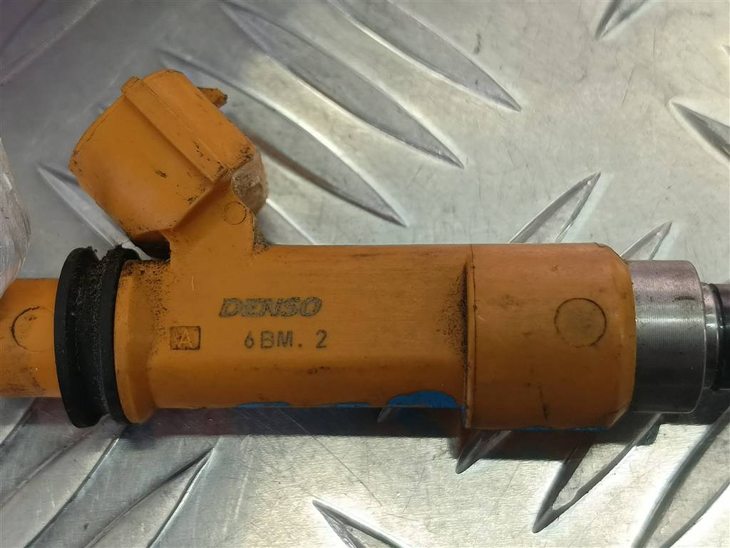 форсунка топливная SUZUKI JIMNY 1.3 AT (85 л.с.)Jimny  III рестайлинг (2005—2012) Внедорожник 1571086G00, 630 рублей, Москва