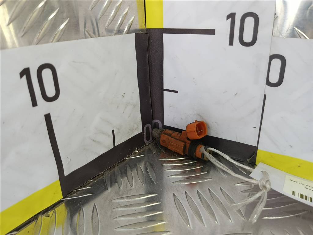 форсунка топливная SUZUKI Grand Vitara 2.0 MT (128 л.с.)Grand Vitara  I (1997—2001) Внедорожник 15710-65D00, 2240 рублей, Москва