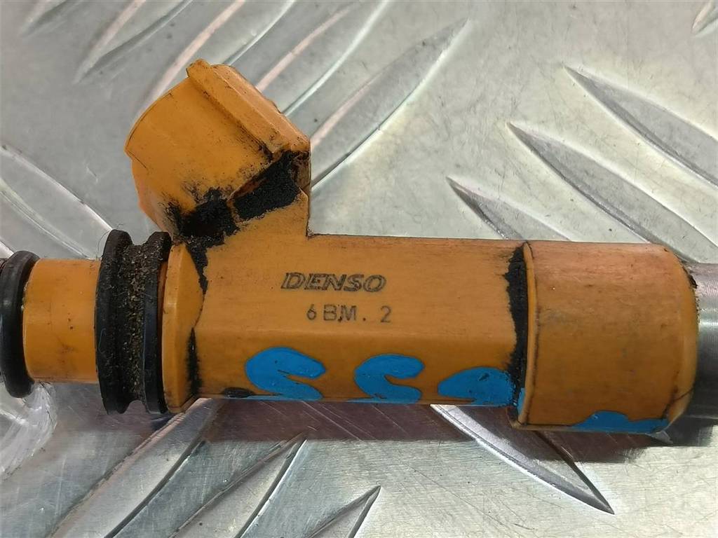 форсунка топливная SUZUKI JIMNY 1.3 AT (85 л.с.)Jimny  III рестайлинг (2005—2012) Внедорожник 1571086G00, 630 рублей, Москва