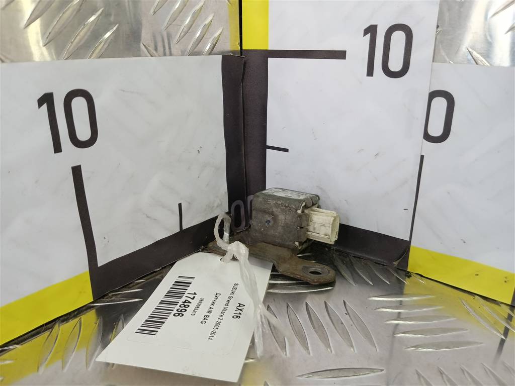 датчик удара (air bag) SUZUKI Grand Vitara 2.0 4WD MT (140 л.с.)Grand Vitara  II (2005—2008) Внедорожник 3893065J10, 520 рублей, Москва