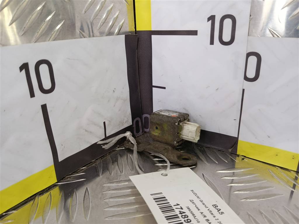 датчик удара (air bag) SUZUKI Grand Vitara 1.6 4WD MT (106 л.с.)Grand Vitara  II (2005—2008) Внедорожник 3893065J10, 520 рублей, Москва