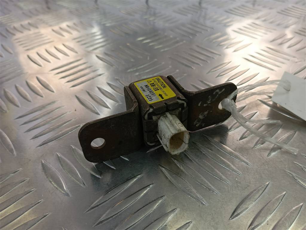датчик удара (air bag) MITSUBISHI PAJERO  MR409363, 520 рублей, Москва