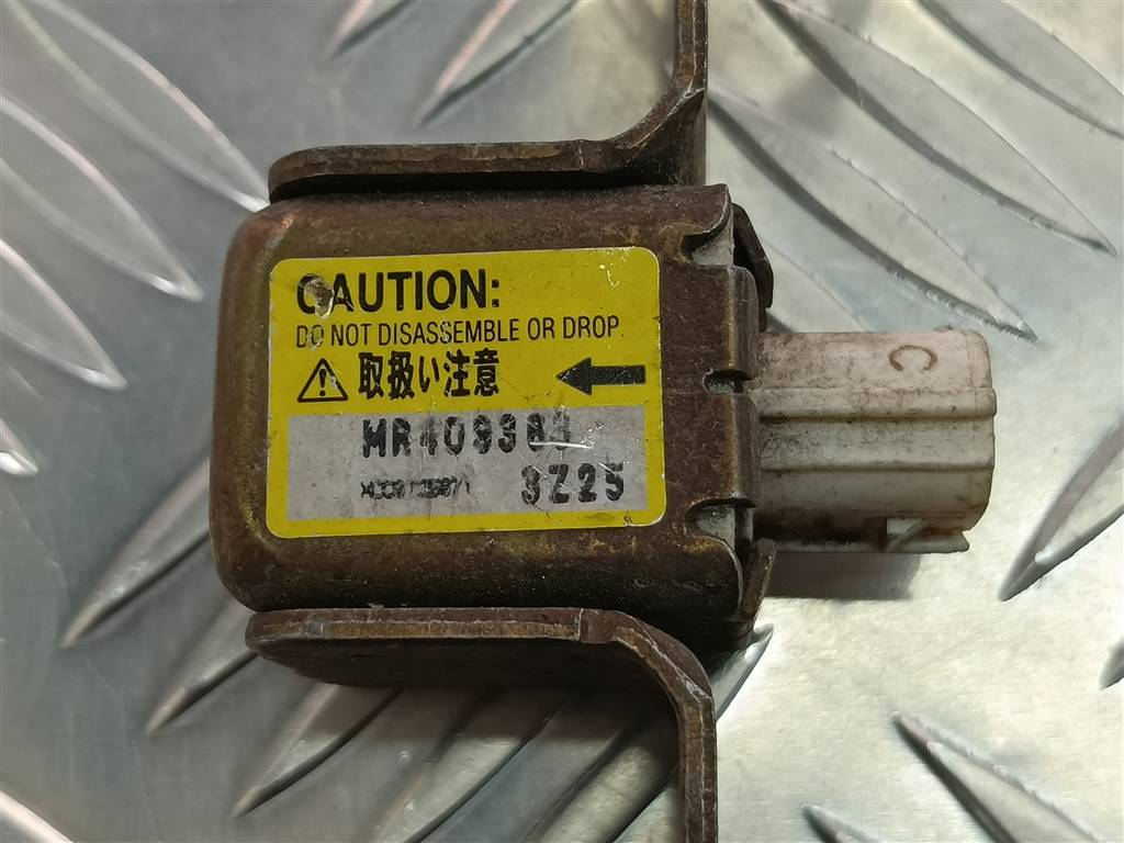 датчик удара (air bag) MITSUBISHI PAJERO  MR409363, 520 рублей, Москва