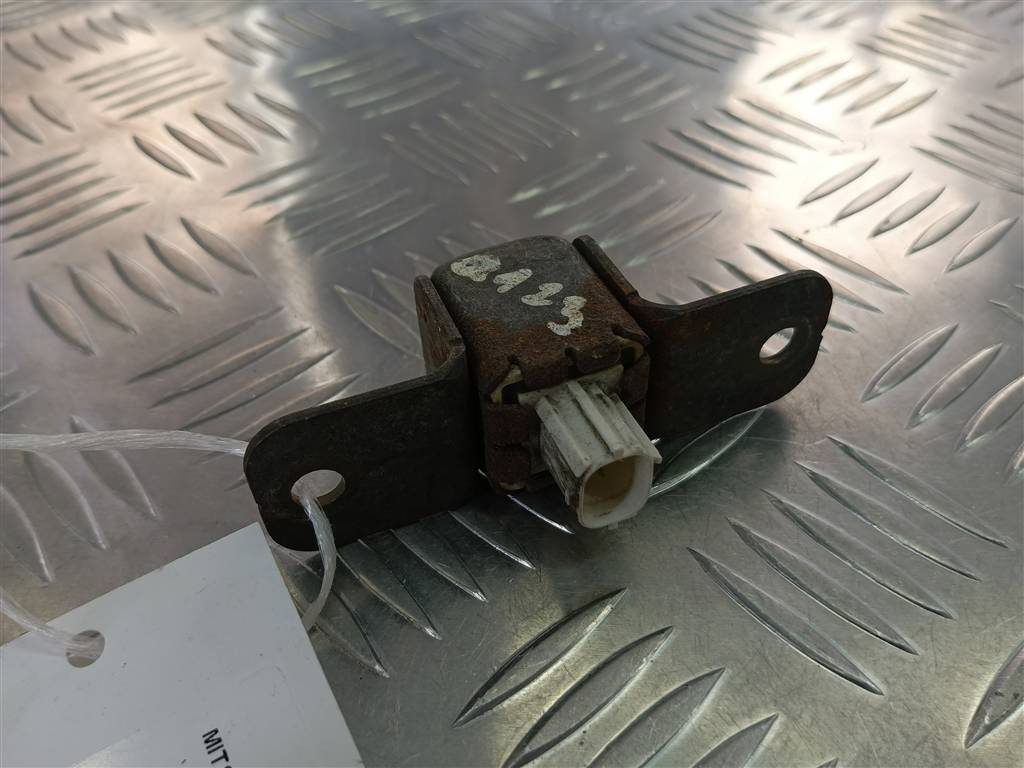 датчик удара (air bag) MITSUBISHI PAJERO  MR409363, 520 рублей, Москва