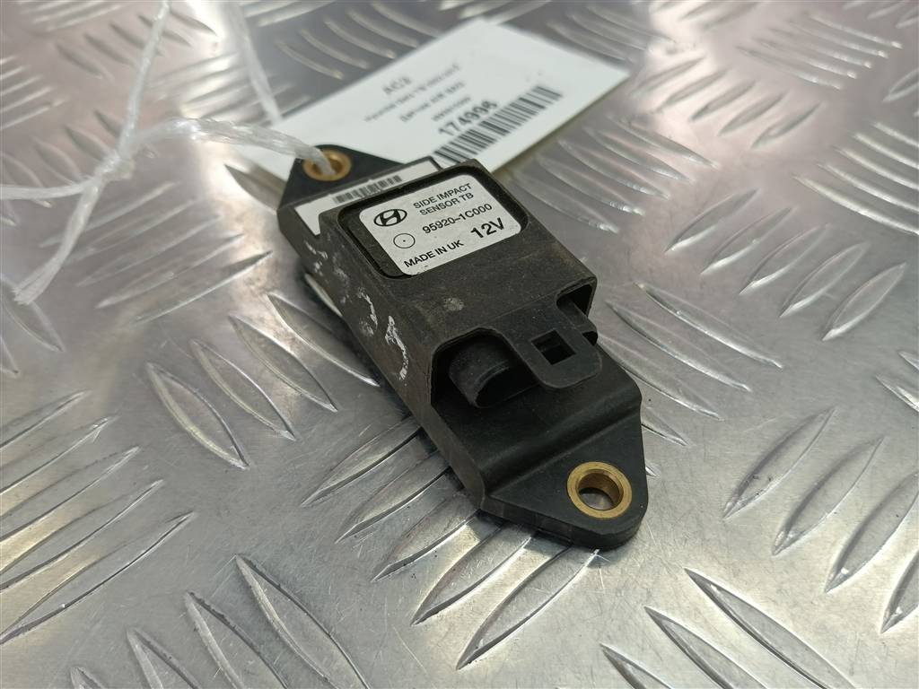 датчик удара (air bag) Hyundai GETZ 1.3 AT (85 л.с.)Getz  I (2002—2005) Хетчбэк 959201C000, 520 рублей, Москва