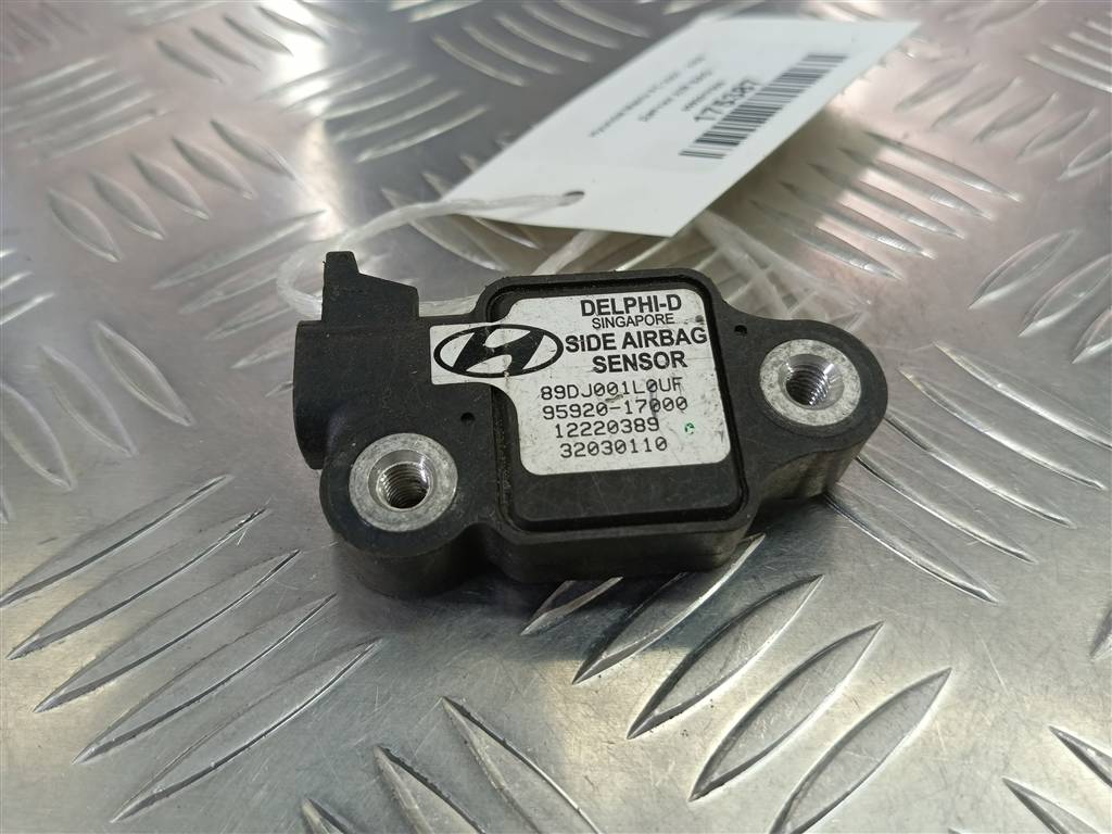 датчик удара (air bag) Hyundai MATRIX  9592017000, 520 рублей, Москва