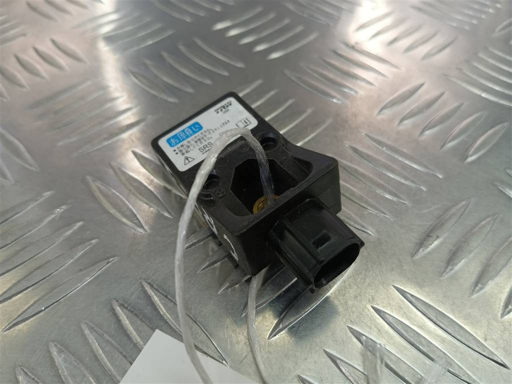 датчик удара (air bag) HONDA CR-V 2.0 AT (150 л.с.)CR-V  II (2001—2004) Внедорожник 77950SCAE81, 750 рублей, Москва