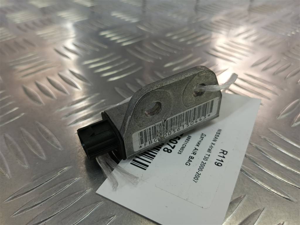 датчик удара (air bag) NISSAN X-TRAIL  98831CN025, 750 рублей, Москва