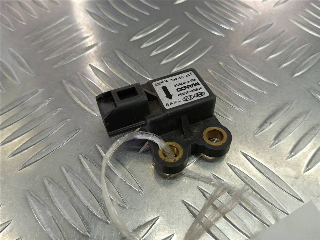 датчик ускорения Hyundai TUCSON 2.0 CRDi AT (112 л.с.)Tucson  I (2004—2011) Внедорожник 956902E500, 3850 рублей, Москва