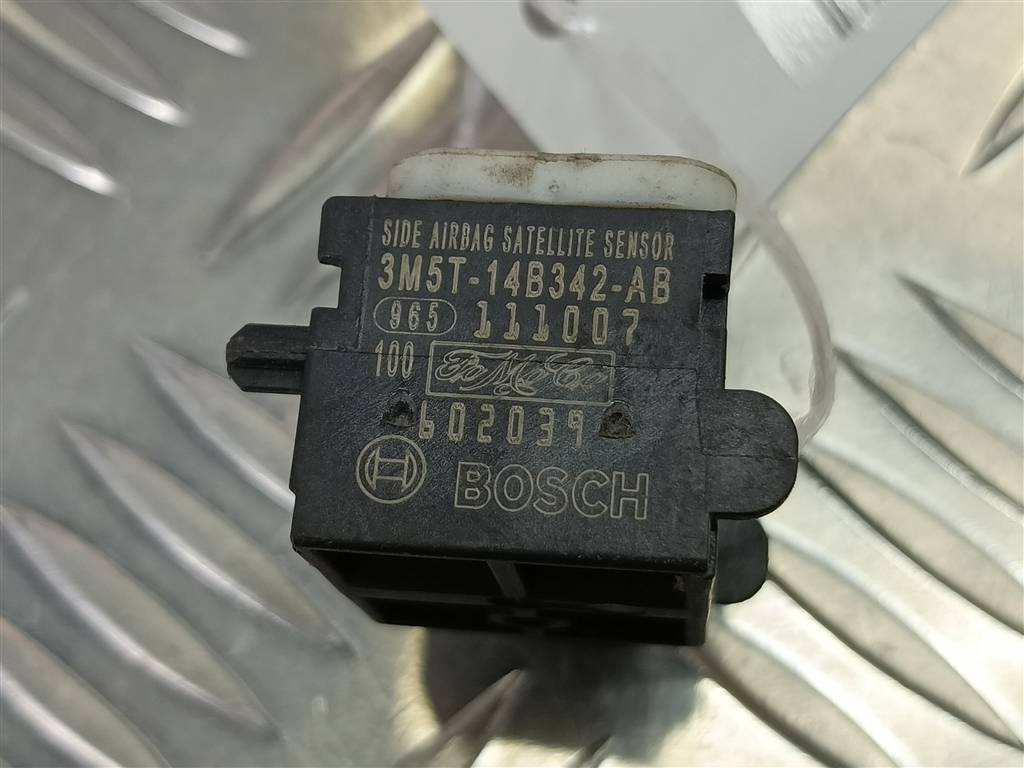 датчик удара (air bag) LAND ROVER FREELANDER  YDB500400, 520 рублей, Москва