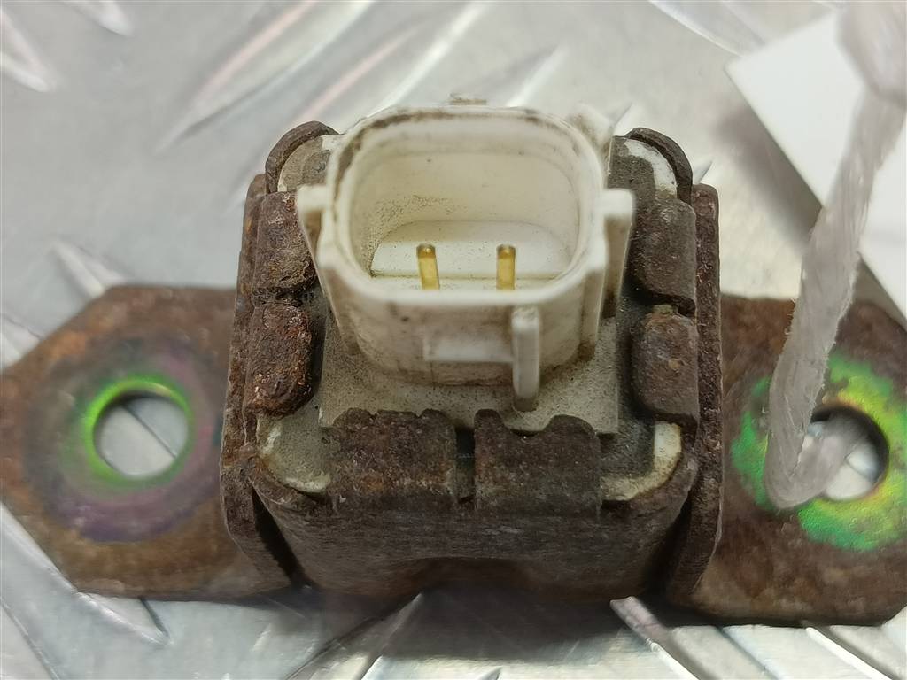 датчик удара (air bag) MITSUBISHI L200  2.5 DI-D MT (136 л.с.)L200  IV (2006—2014) Пикап MR587975, 750 рублей, Москва