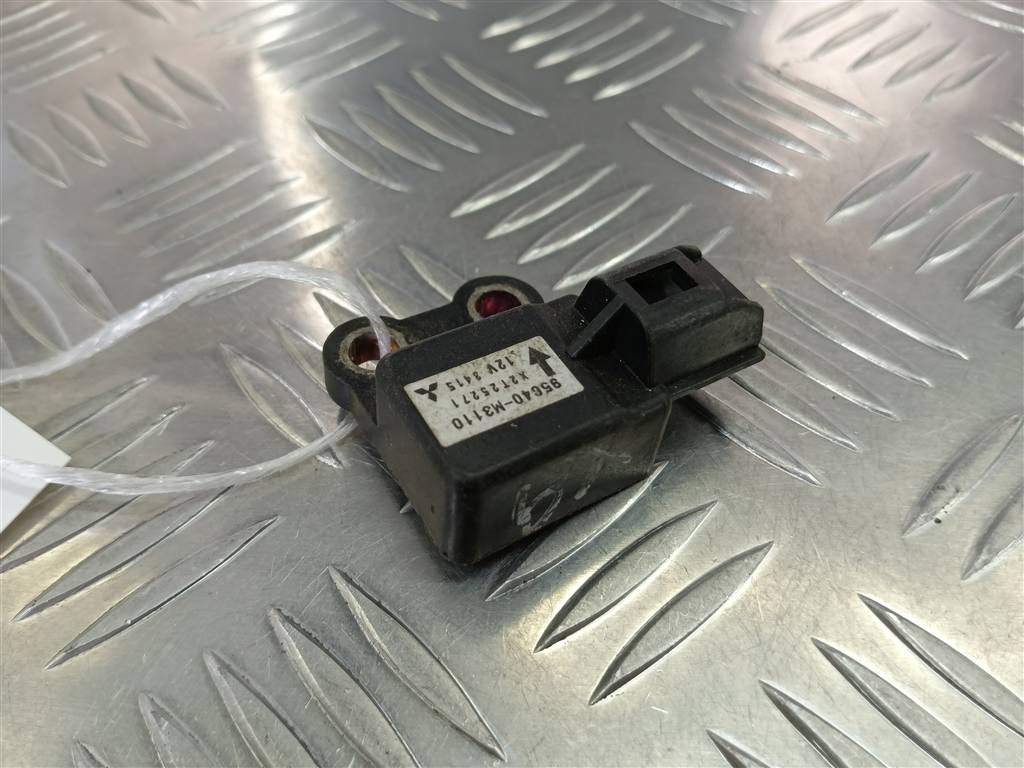 датчик ускорения Hyundai SANTA FE  956902E500, 3850 рублей, Москва