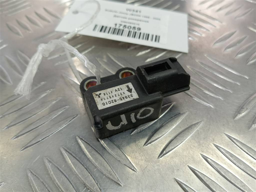 датчик ускорения SUZUKI JIMNY 1.3 4WD MT (86 л.с.)Jimny  III рестайлинг (2005—2012) Внедорожник 33945-82C10, 630 рублей, Москва