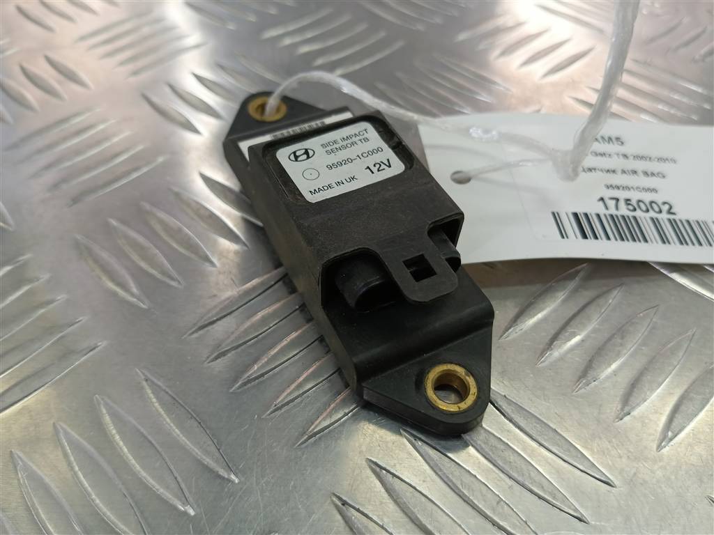 датчик удара (air bag) Hyundai GETZ 1.4 AT (97 л.с.)Getz  I рестайлинг (2005—2011) Хетчбэк 959201C000, 520 рублей, Москва