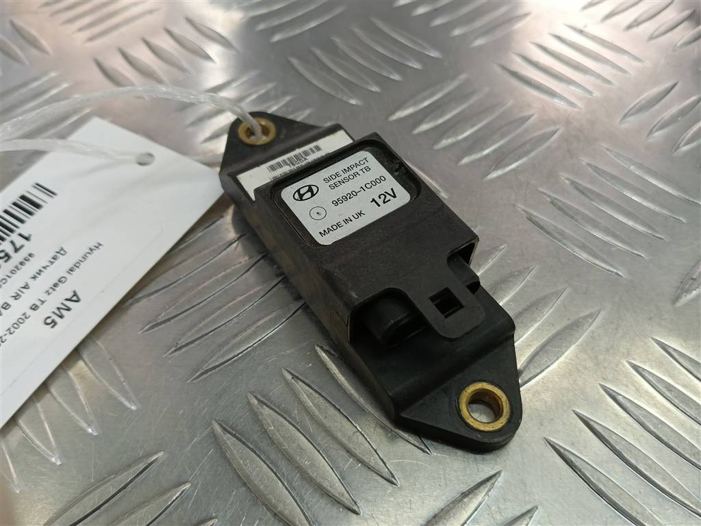 датчик удара (air bag) Hyundai GETZ 1.4 AT (97 л.с.)Getz  I рестайлинг (2005—2011) Хетчбэк 959201C000, 520 рублей, Москва