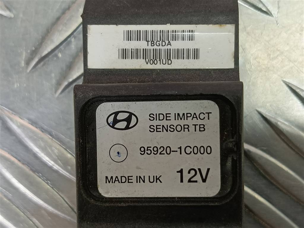 датчик удара (air bag) Hyundai GETZ 1.4 AT (97 л.с.)Getz  I рестайлинг (2005—2011) Хетчбэк 959201C000, 520 рублей, Москва