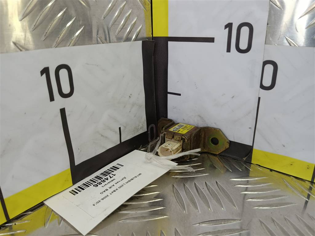 датчик удара (air bag) MITSUBISHI L200   MR587975, 750 рублей, Москва