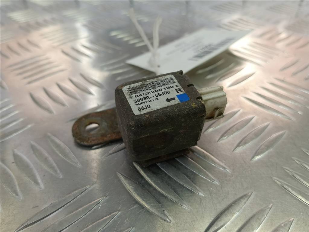 датчик удара (air bag) SUZUKI Grand Vitara 2.0 4WD MT (140 л.с.)Grand Vitara  II (2005—2008) Внедорожник 3893065J00, 520 рублей, Москва