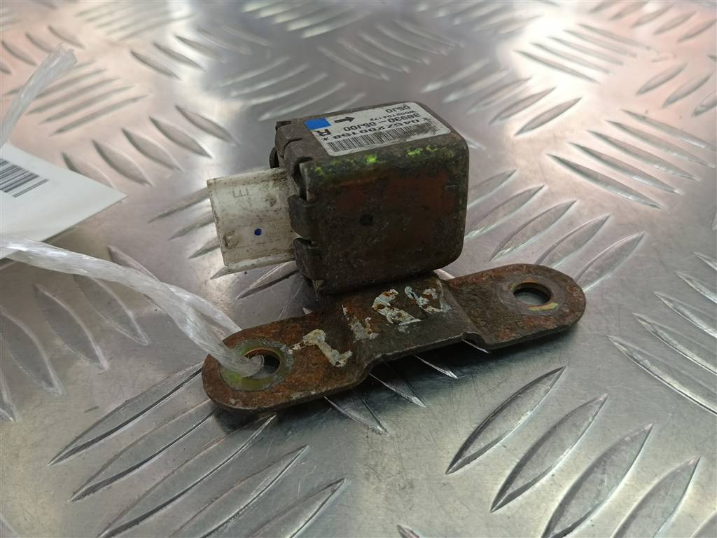 датчик удара (air bag) SUZUKI Grand Vitara 2.0 4WD MT (140 л.с.)Grand Vitara  II (2005—2008) Внедорожник 3893065J00, 520 рублей, Москва