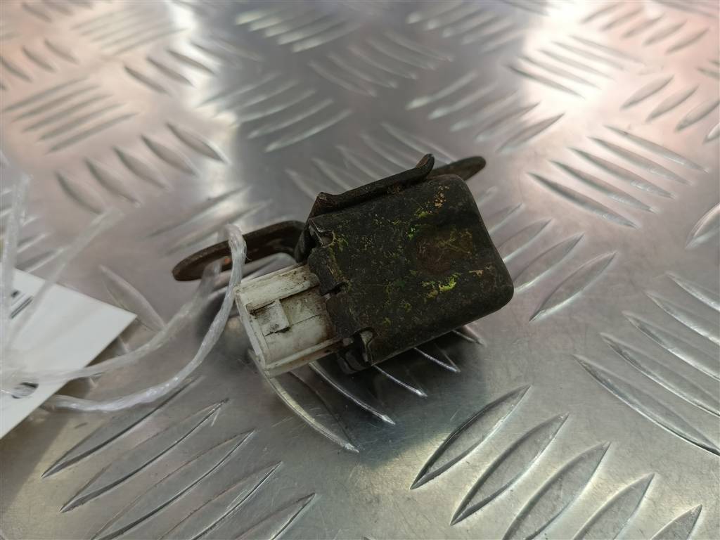 датчик удара (air bag) SUZUKI Grand Vitara 2.0 4WD MT (140 л.с.)Grand Vitara  II (2005—2008) Внедорожник 3893065J00, 520 рублей, Москва