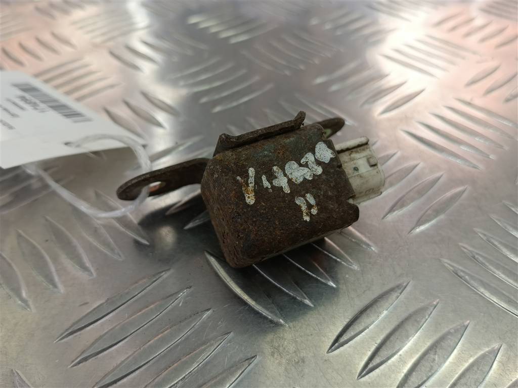 датчик удара (air bag) SUZUKI Grand Vitara 2.0 4WD MT (140 л.с.)Grand Vitara  II (2005—2008) Внедорожник 3893065J10, 520 рублей, Москва