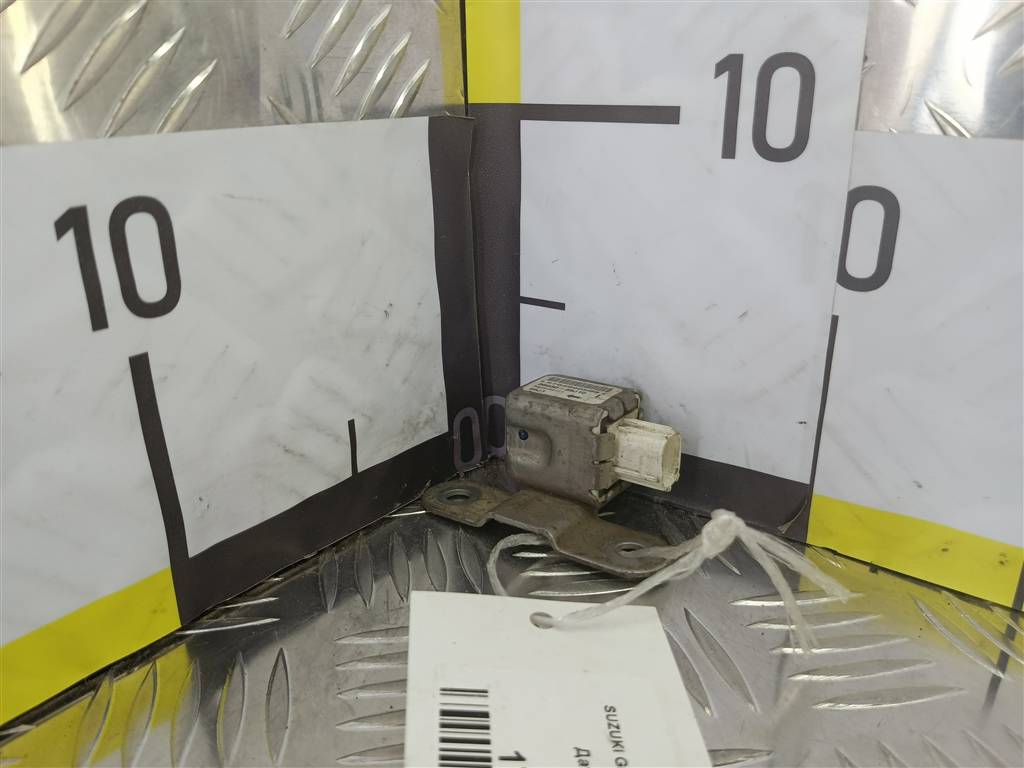 датчик удара (air bag) SUZUKI Grand Vitara 1.6 4WD MT (106 л.с.)Grand Vitara  II (2005—2008) Внедорожник 3893065J10, 520 рублей, Москва