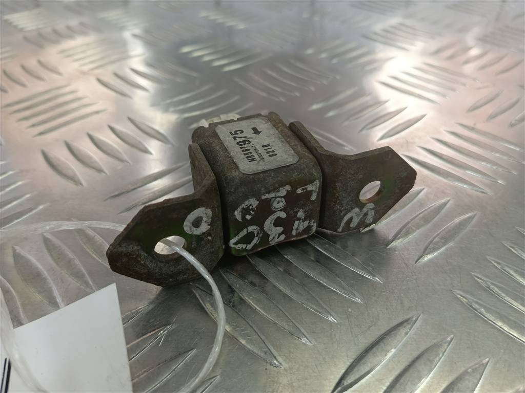 датчик удара (air bag) MITSUBISHI L200  2.5 DI-D MT (136 л.с.)L200  IV (2006—2014) Пикап MR587975, 750 рублей, Москва