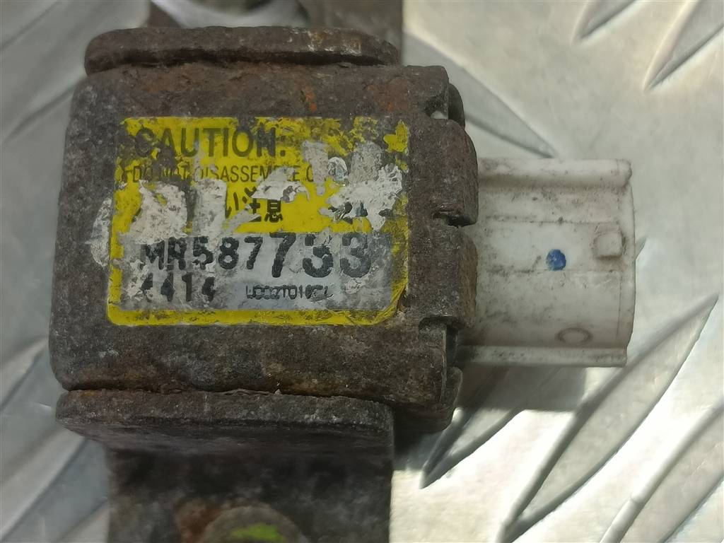 датчик удара (air bag) MITSUBISHI OUTLANDER  MR587733, 520 рублей, Москва