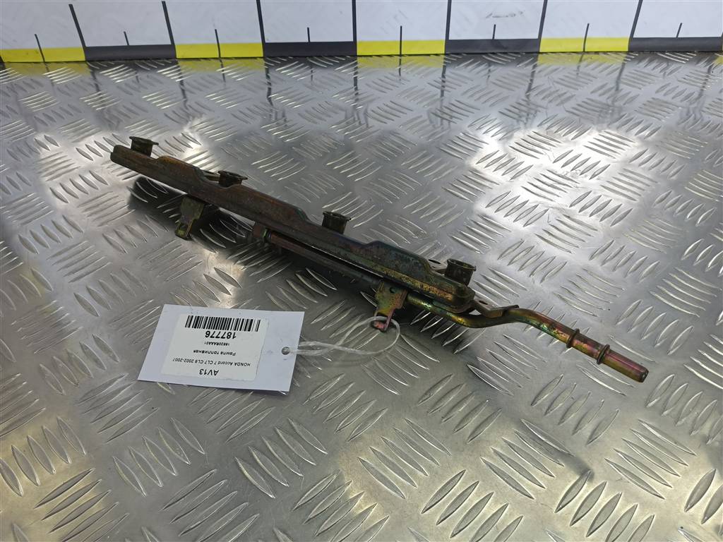 рампа топливная HONDA Accord 2.4 AT (162 л.с.)Accord  VII (2002—2006) Седан 16620RAAA01, 520 рублей, Москва