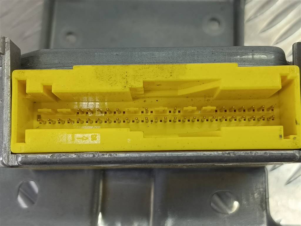 блок управления srs (air bag) MITSUBISHI COLT  MR587416, 980 рублей, Москва