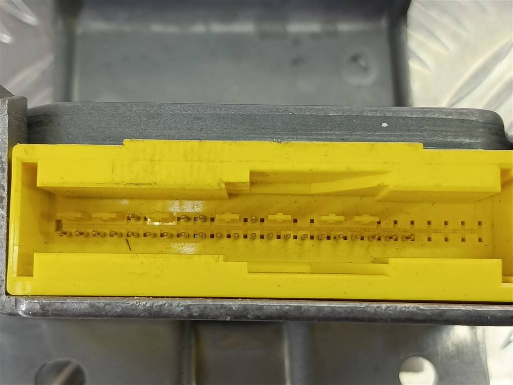 блок управления srs (air bag) MITSUBISHI CARISMA  MR913789, 520 рублей, Москва