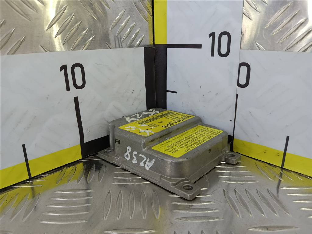 блок управления srs (air bag) MITSUBISHI Space Star  MR587814, 520 рублей, Москва