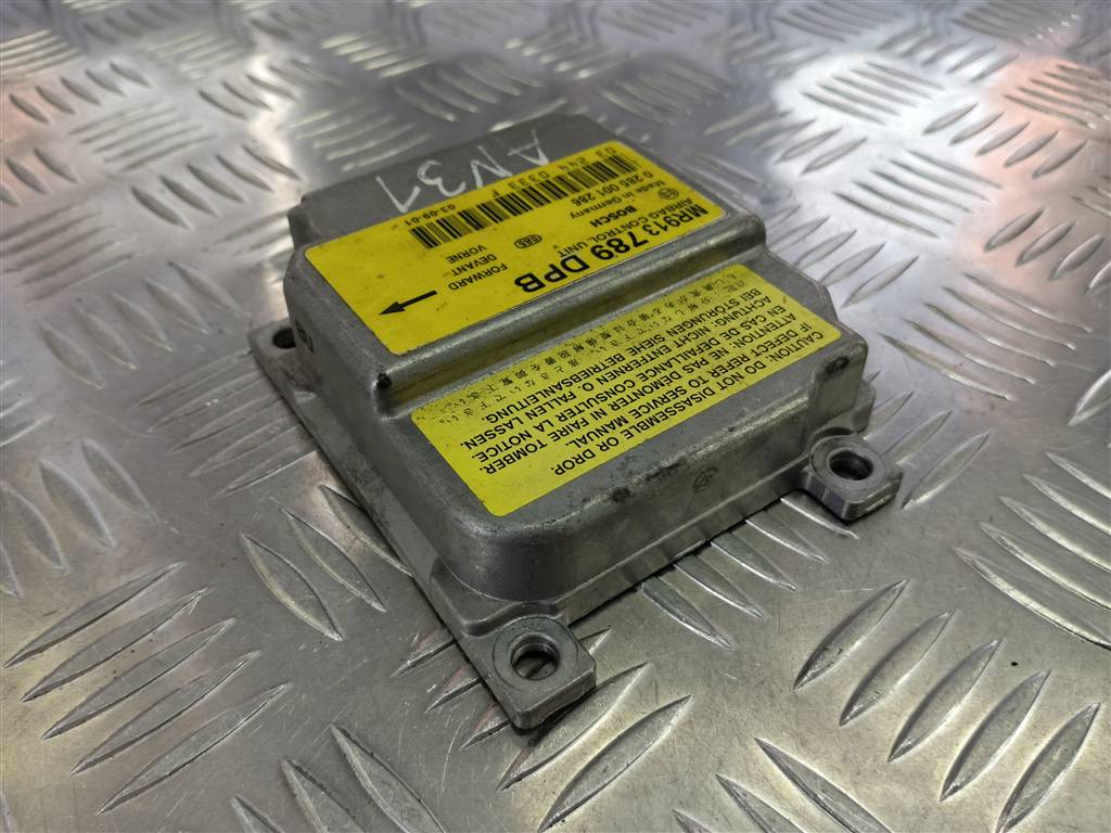 блок управления srs (air bag) MITSUBISHI CARISMA  MR913789, 520 рублей, Москва