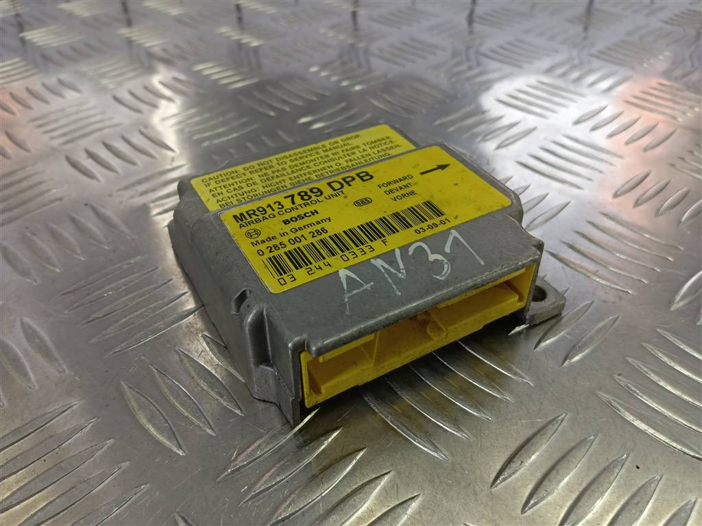 блок управления srs (air bag) MITSUBISHI CARISMA  MR913789, 520 рублей, Москва
