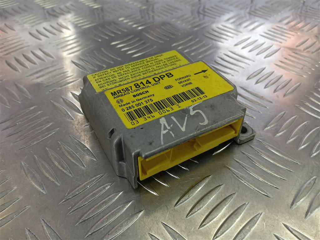 блок управления srs (air bag) MITSUBISHI Space Star  MR587814, 520 рублей, Москва