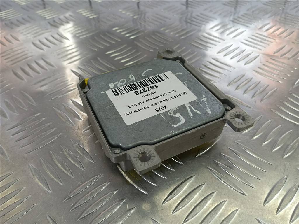 блок управления srs (air bag) MITSUBISHI Space Star  MR587814, 520 рублей, Москва