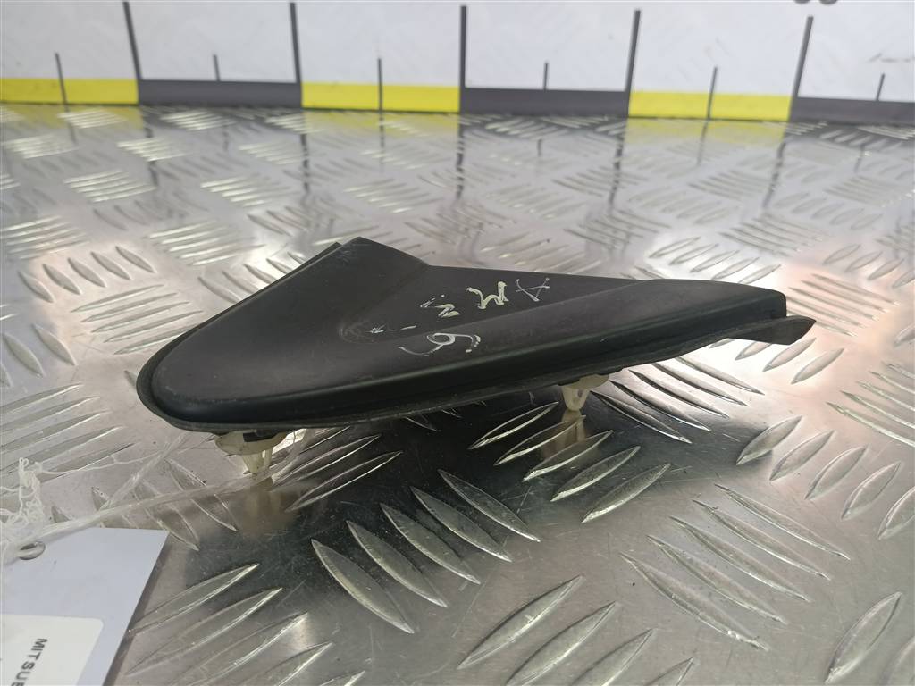 накладка крыла переднего MITSUBISHI LANCER  MR462052, 860 рублей, Москва