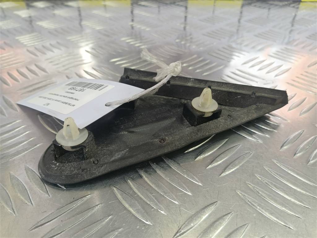 накладка крыла переднего MITSUBISHI LANCER  MR462051, 750 рублей, Москва