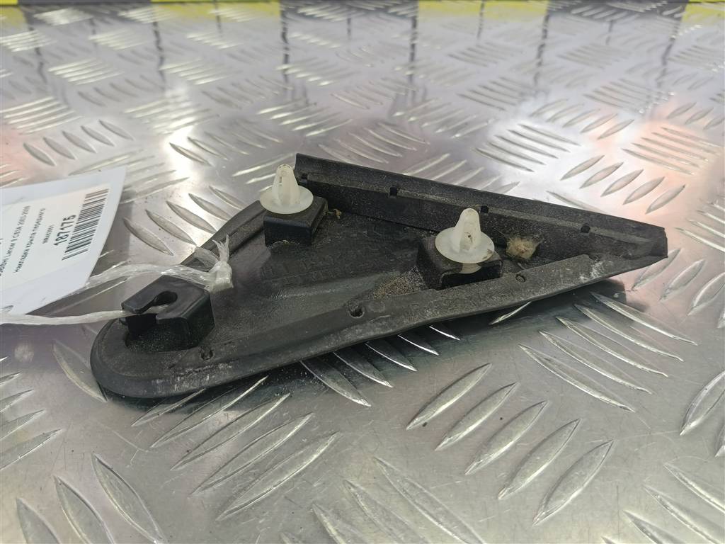 накладка крыла переднего MITSUBISHI LANCER  MR462051, 750 рублей, Москва