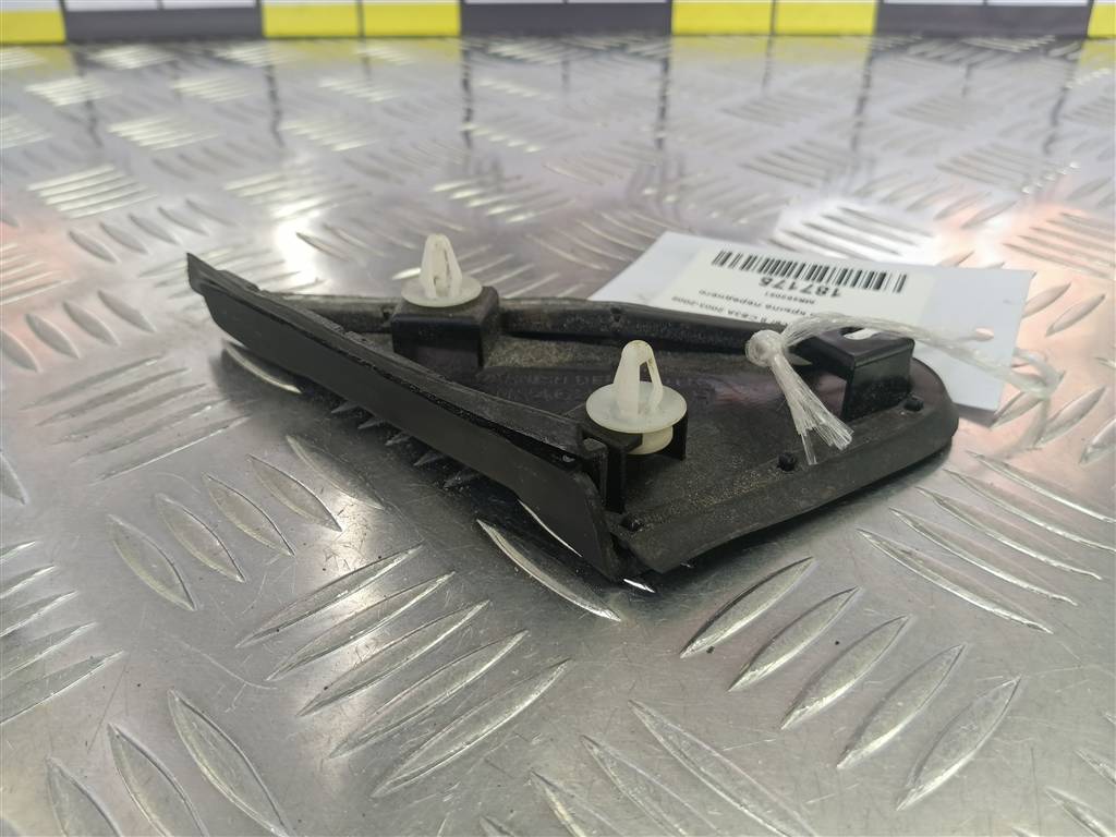 накладка крыла переднего MITSUBISHI LANCER  MR462051, 750 рублей, Москва