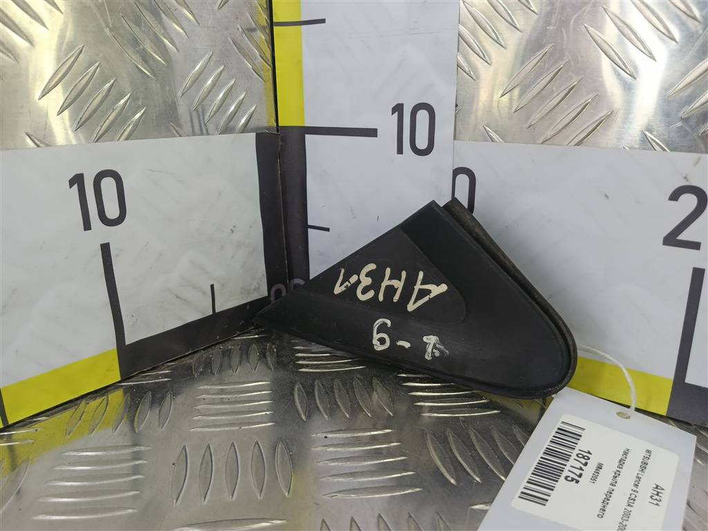 накладка крыла переднего MITSUBISHI LANCER  MR462051, 750 рублей, Москва