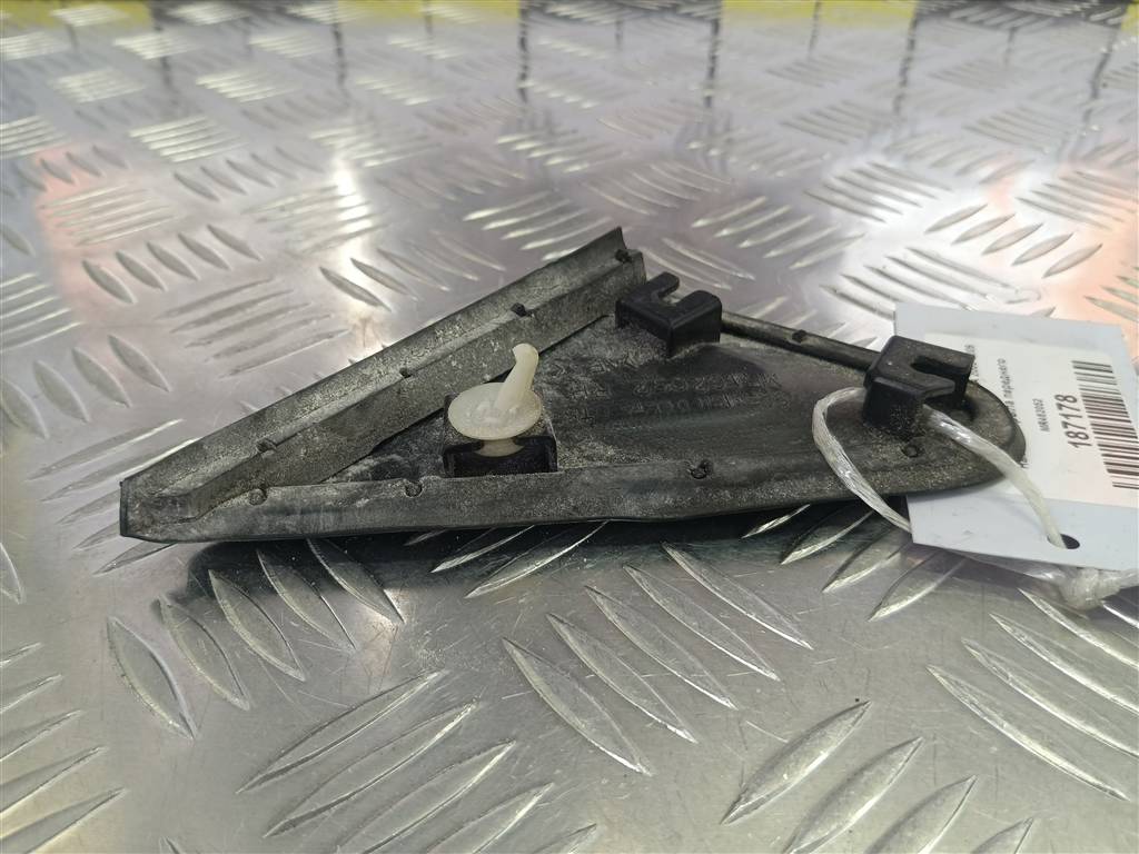 накладка крыла переднего MITSUBISHI LANCER  MR462052, 860 рублей, Москва