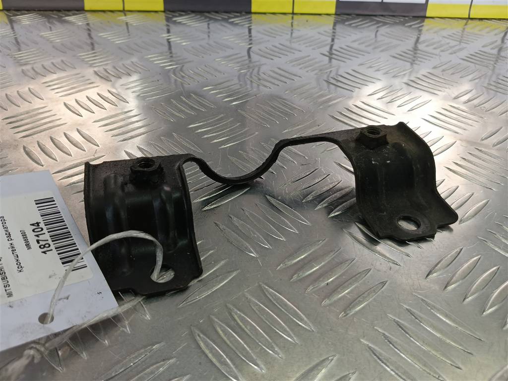 кронштейн радиатора MITSUBISHI PAJERO SPORT  MR968807, 1210 рублей, Москва