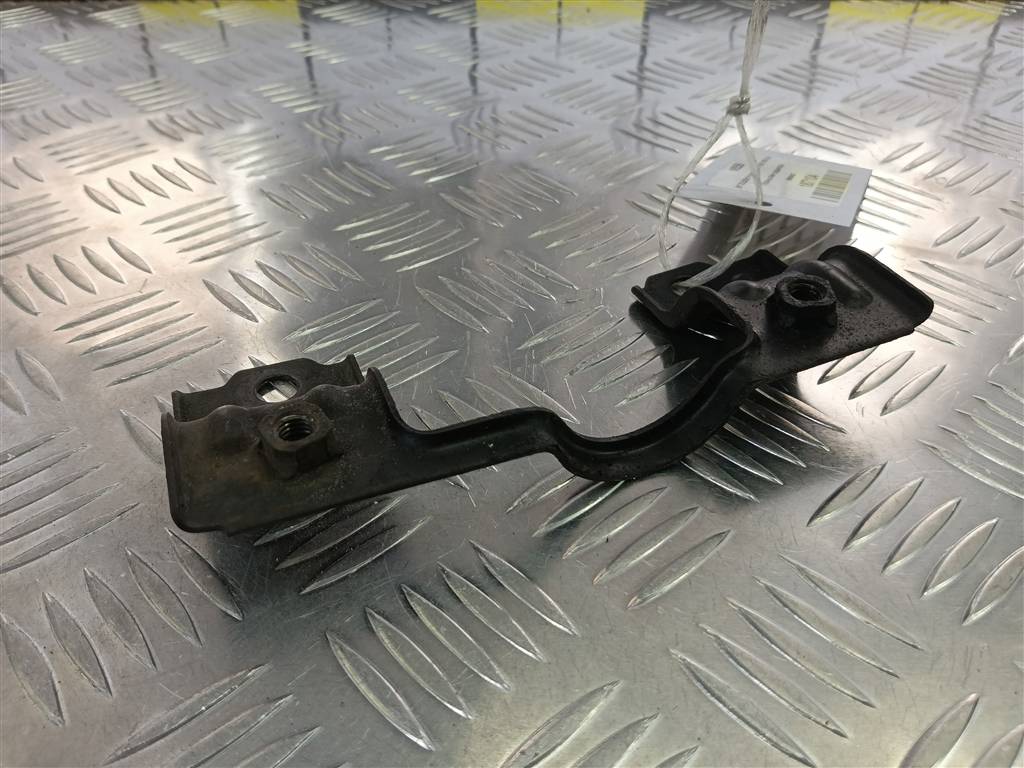 кронштейн радиатора MITSUBISHI PAJERO SPORT  MR968807, 1210 рублей, Москва