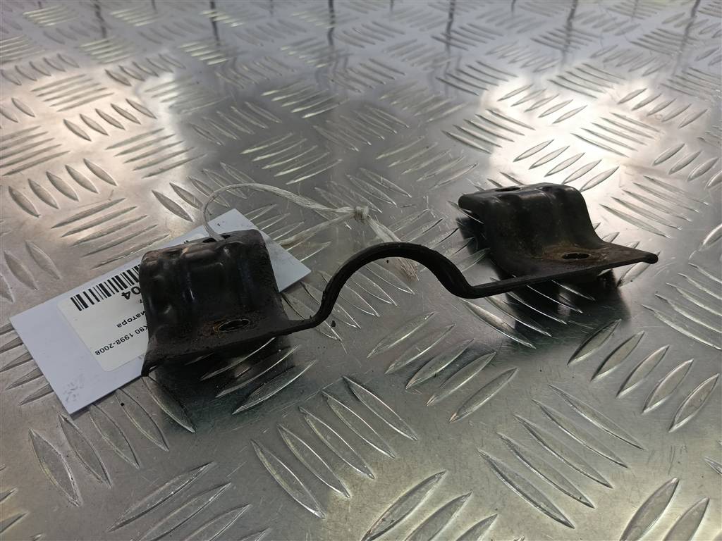 кронштейн радиатора MITSUBISHI PAJERO SPORT  MR968807, 1210 рублей, Москва