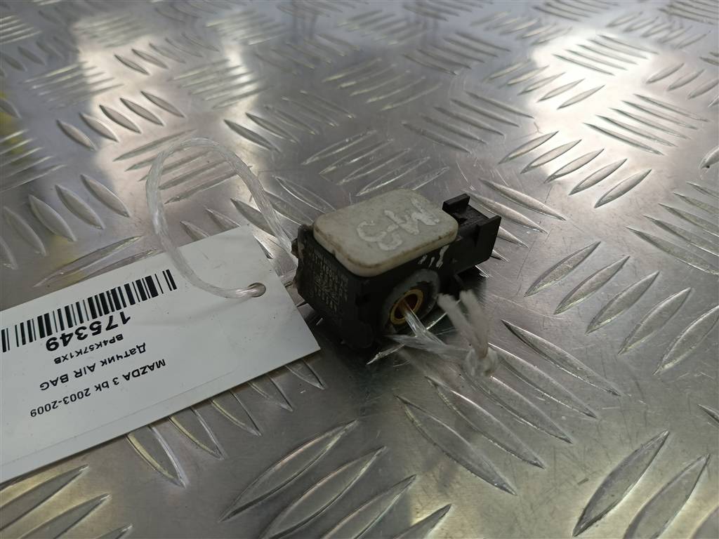 датчик удара (air bag) MAZDA 3  BP4K57K1XB, 630 рублей, Москва